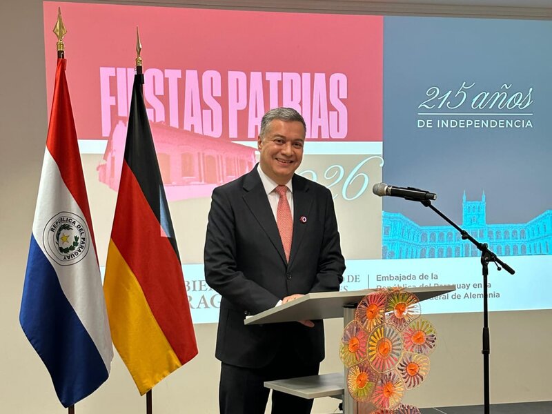 La comunidad paraguaya en Alemania celebró los 215 años de Independencia Nacional en Berlín